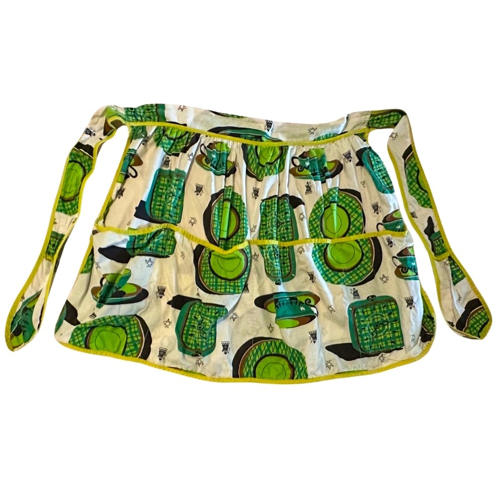 Vintage Kitchen Apron with Multiple Pockets, circa 1960